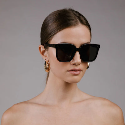 Riley Sunglasses in Black