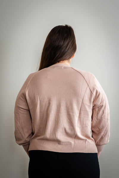 BASICS COLLECTION - Cropped Cardi in Oatmeal