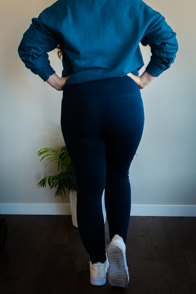 The Perfect Leggings in Navy